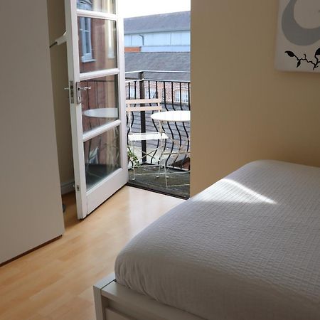 Scandinavian City Centre Apartment Worcester Esterno foto