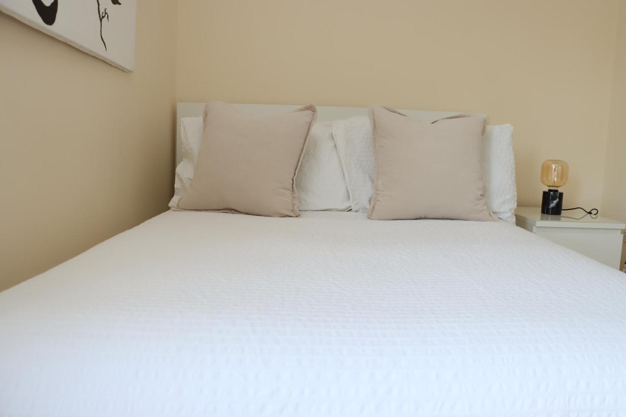 Scandinavian City Centre Apartment Worcester Esterno foto